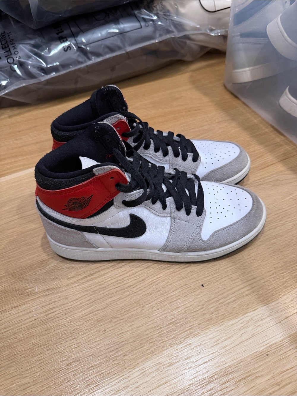 2020 Air Jordan 1 Retro High OG “Light Smoke Grey” (GS), style 575441-126